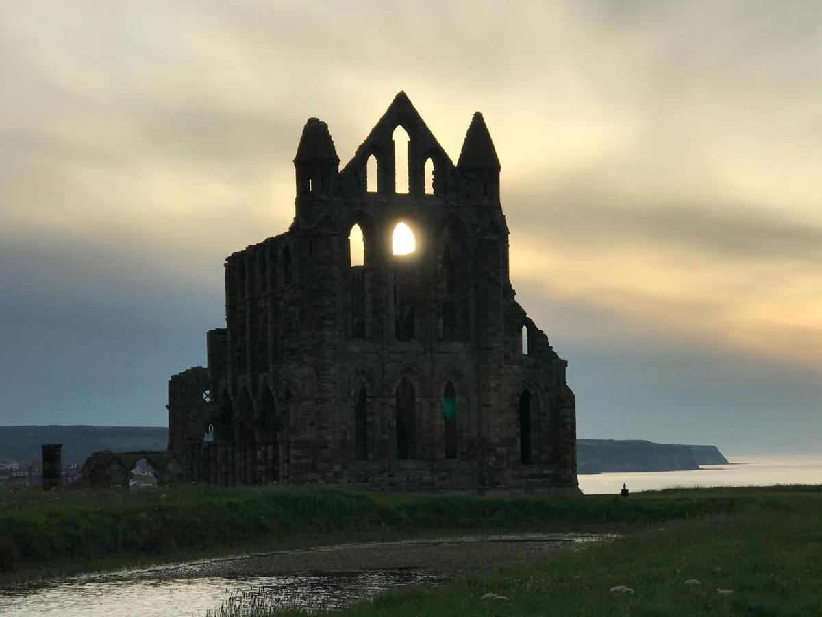 Appartamento High Tide Whitby Esterno foto